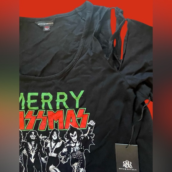 Rock & Republic Kiss Shirt - Picture 4 of 12